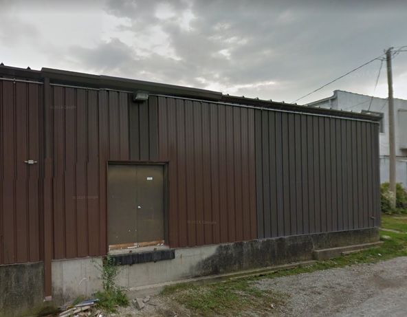 Leon Retail Center: 108 NE 3rd St, Leon, IA 50144